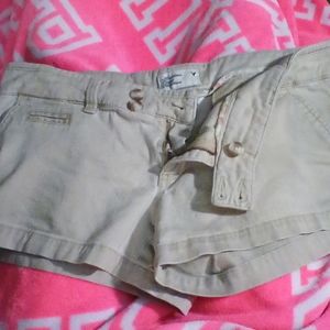 AEO khaki shorts